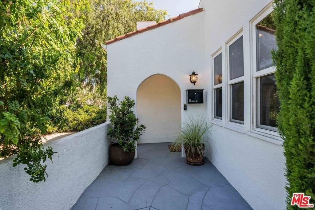 House in Glendale, California, United States 2 - 18442373