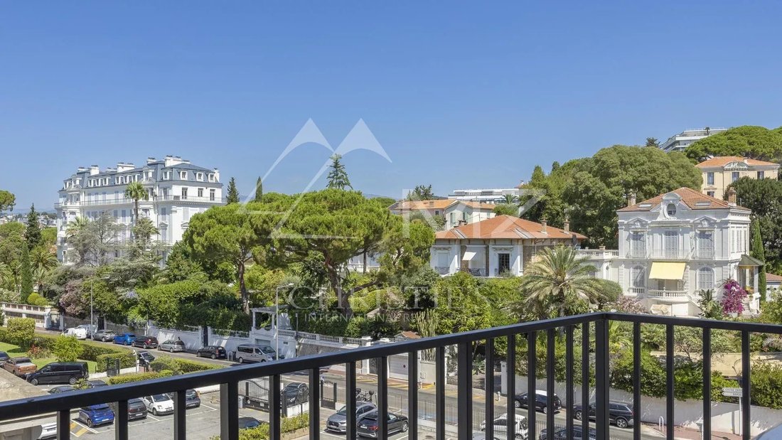 Apartment in La Californie, Cannes, France 3 - 18438178