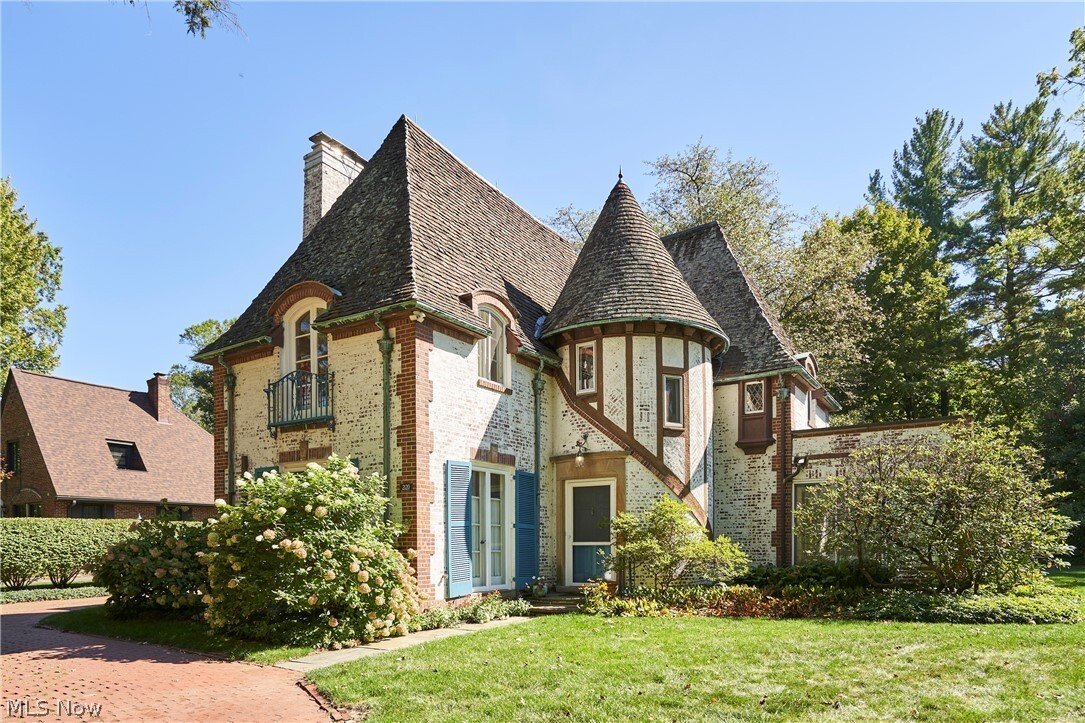 House in Akron, Ohio, United States 1 - 18439910