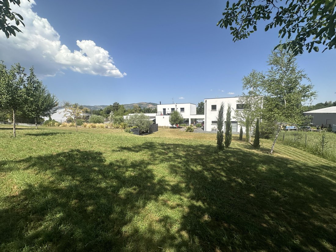 Estate in Orcet, Auvergne-Rhône-Alpes, France 2 - 17917997