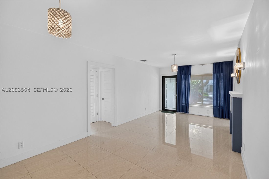 House in Miami, Florida, United States 3 - 18439995