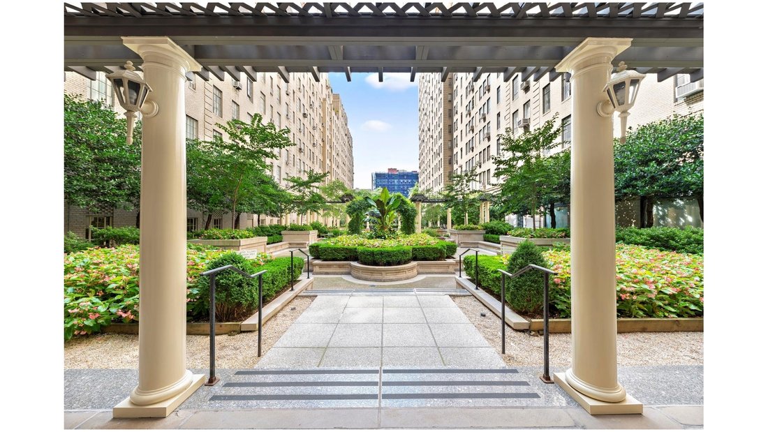 Condo in New York, New York, United States 5 - 18440595