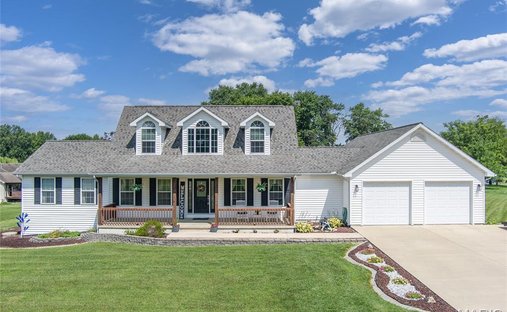House in Edwardsville, Illinois, United States 1