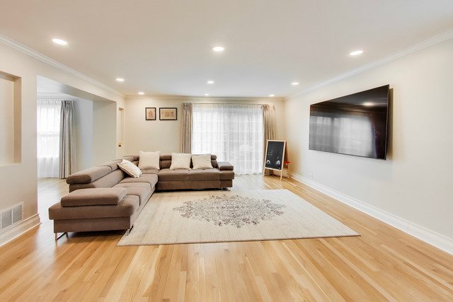 House in Aurora, Illinois, United States 5 - 18437354