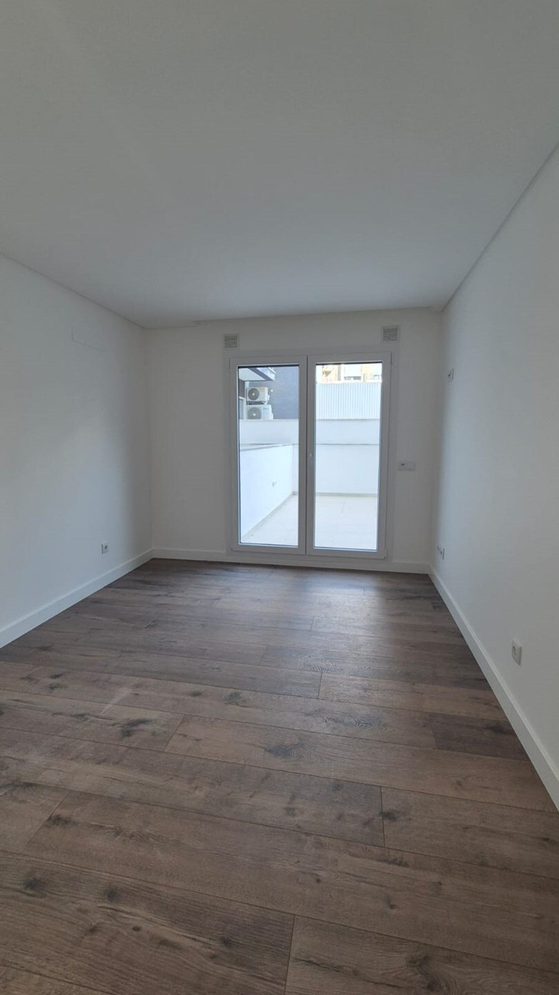 Apartamento en Almada, Cova da Piedade, Pragal y Cacilhas, Setúbal Municipality, Portugal 5 - 18435837