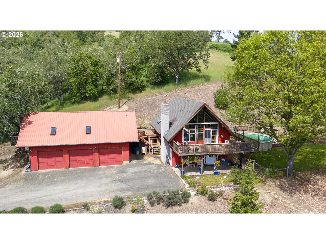 House in Roseburg, Oregon, United States 2 - 18438908