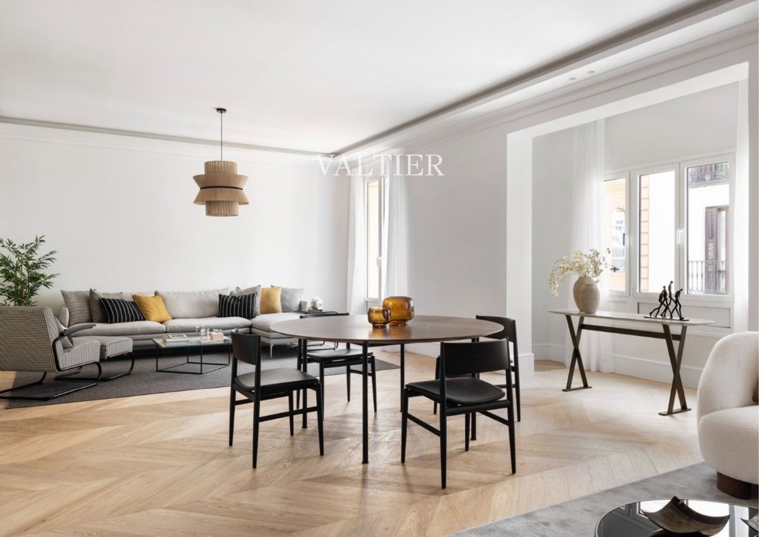 Apartment in Chamberi, Madrid, Spain 5 - 18427924