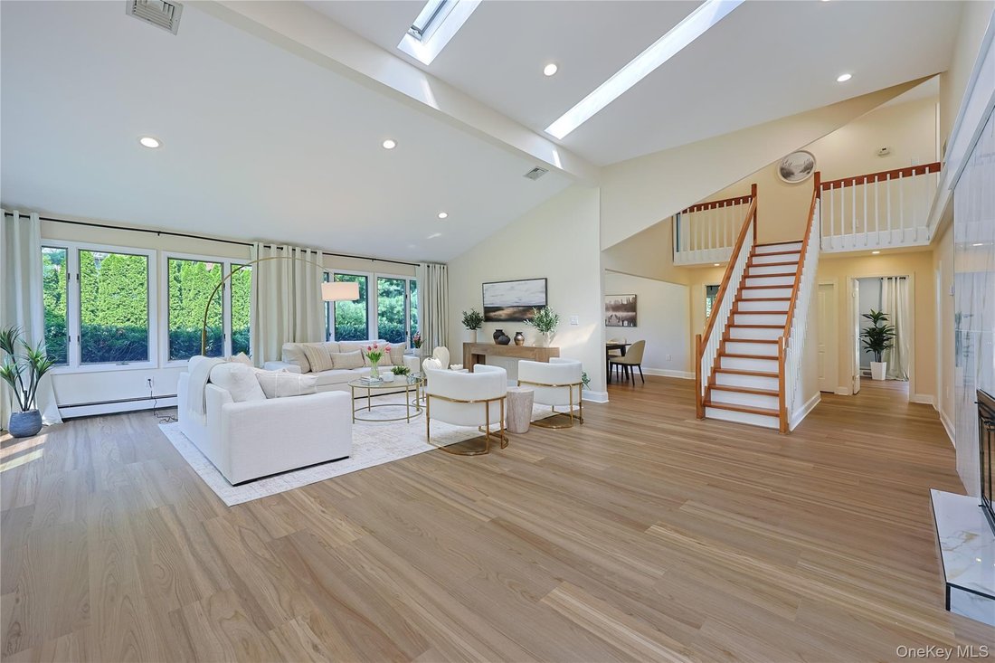 House in Manhasset, New York, United States 3 - 18443045