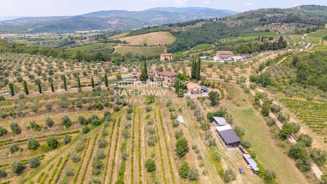 House in Center, Arezzo, Tuscany 4 - 18434827