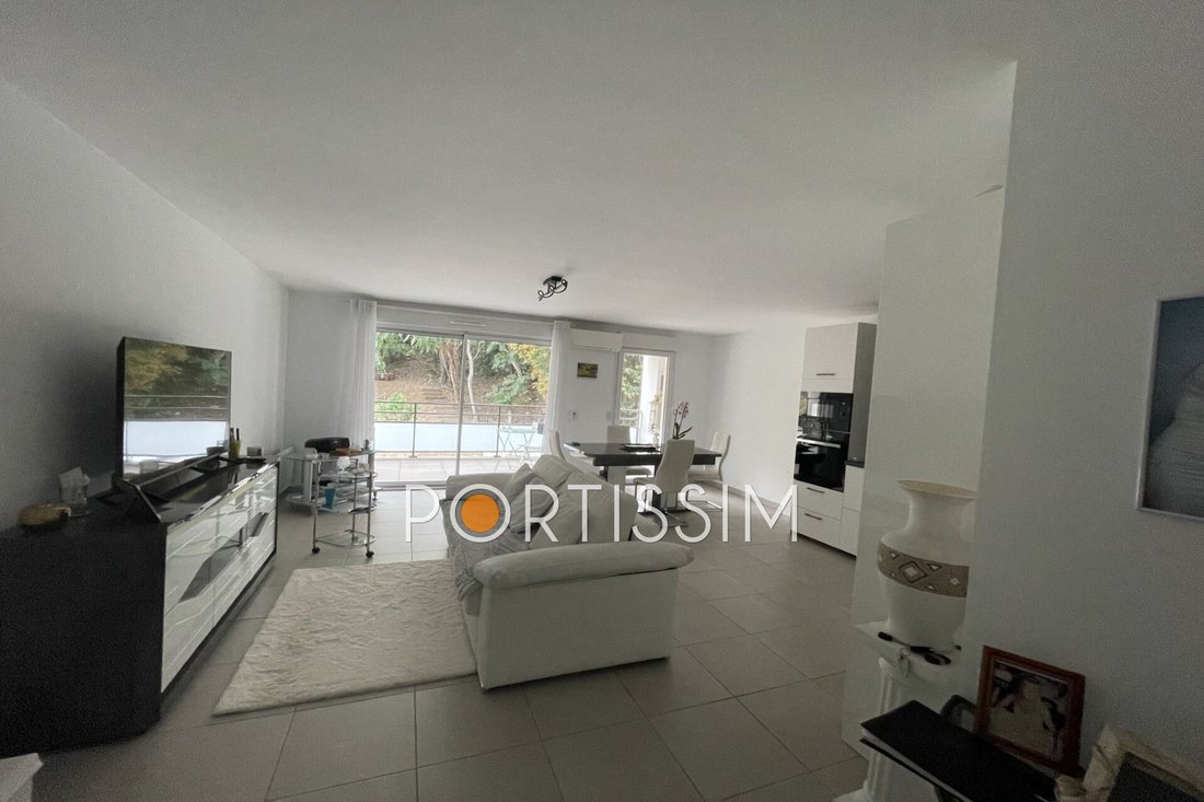 Apartment in Val de Cagne-Colline Route de Vence, Cagnes-sur-Mer, France 4 - 18437763