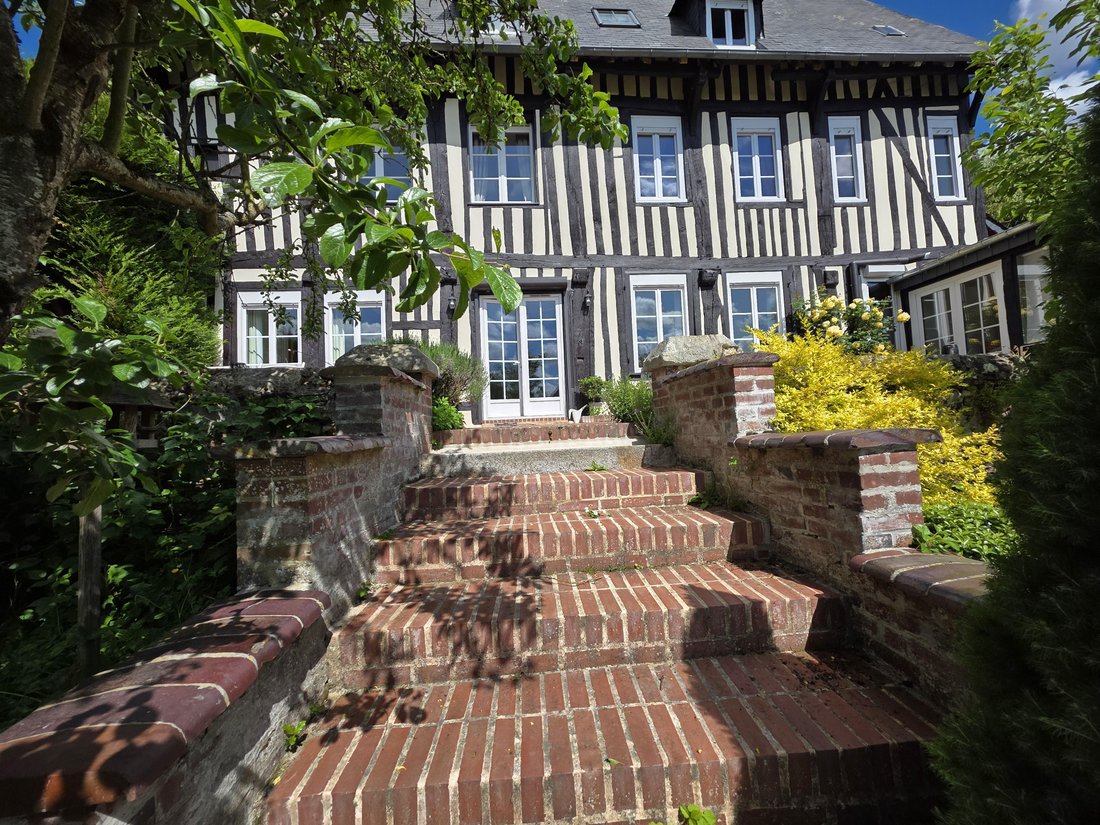 Estate in Bernay, Normandy, France 3 - 17947938