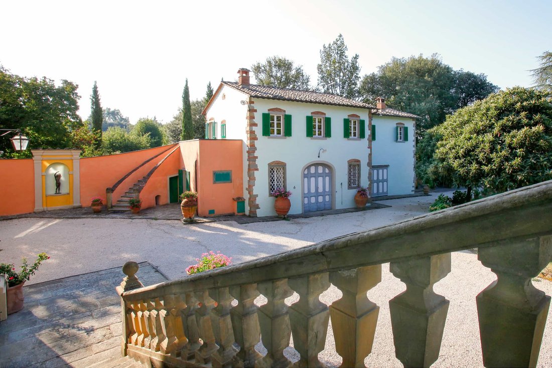 Villa in Center, Cortona, Tuscany 4 - 18436453