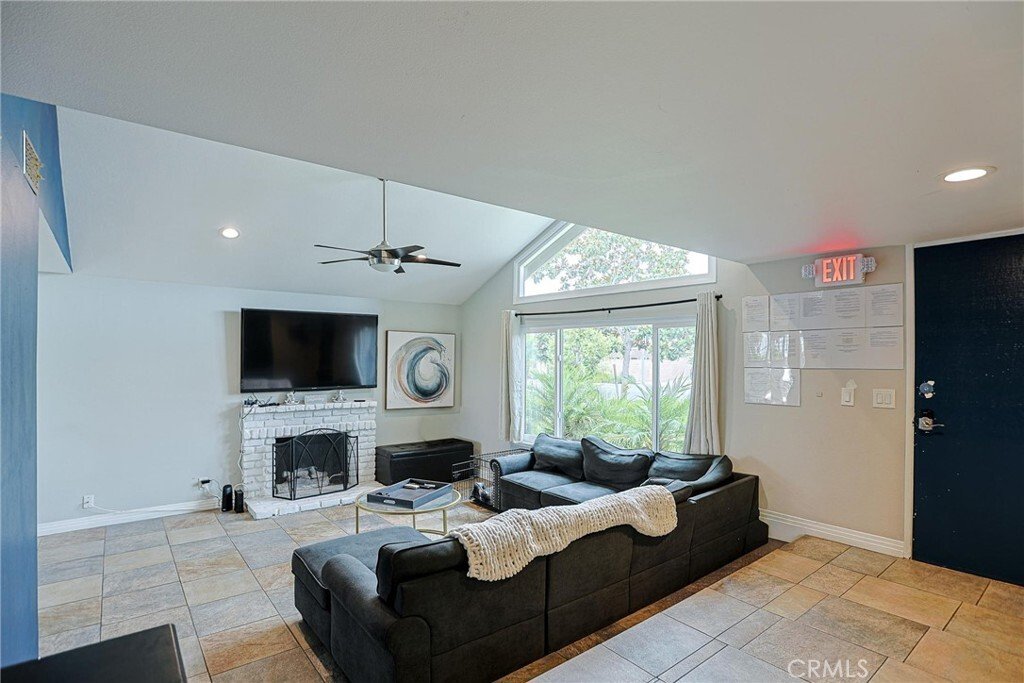 House in Fountain Valley, California, United States 4 - 18442654