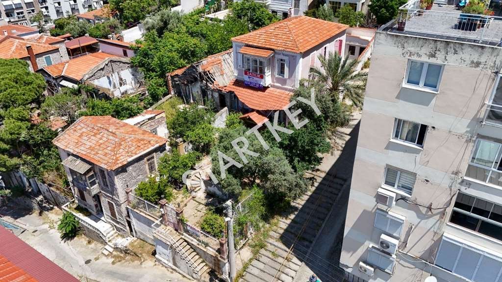 Estate in İzmir, İzmir, Turkey 3 - 18437734