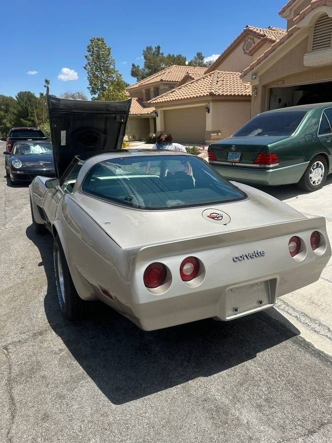 Coupe in Glendale, United States 5 - 18442402