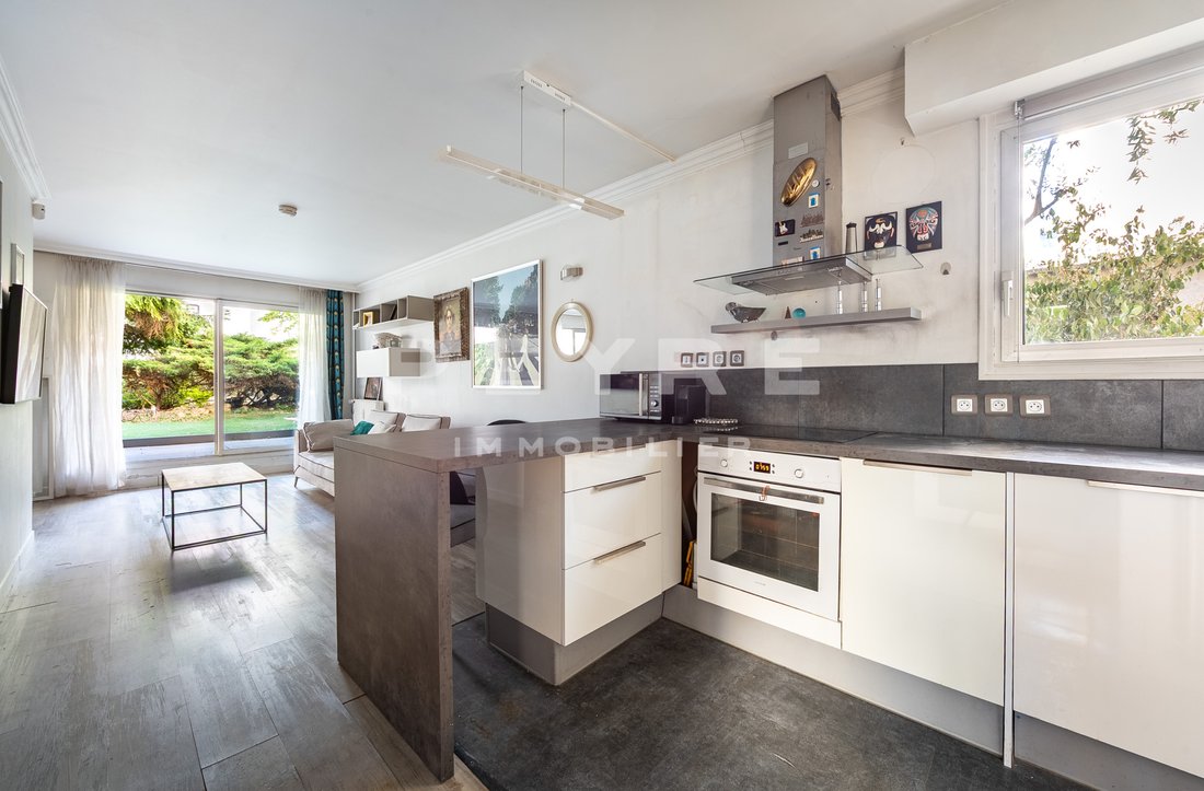 Apartment in La Plaine des Sablons, Neuilly-sur-Seine, France 4 - 18437008