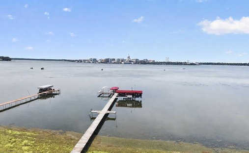 Condo in Monona, Wisconsin, United States 1