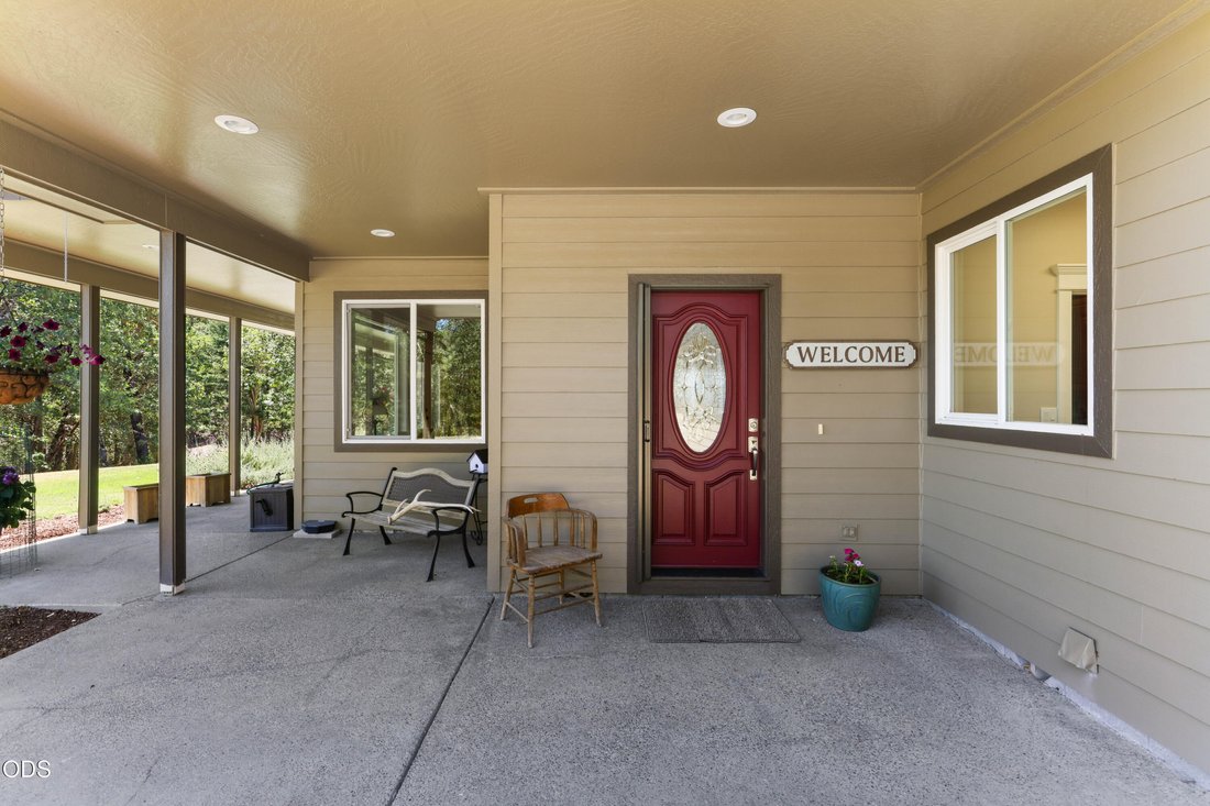 House in Grants Pass, Oregon, United States 4 - 18439751