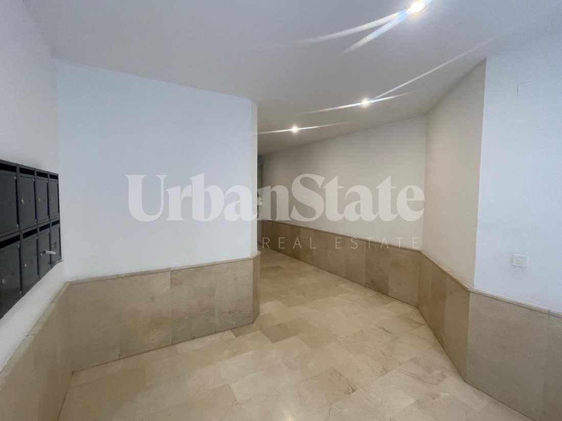 Apartment in Ciutat Vella, Valencia, Spain 2 - 18443100