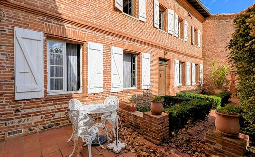 Villa in Centre, Portet-sur-Garonne, France 1