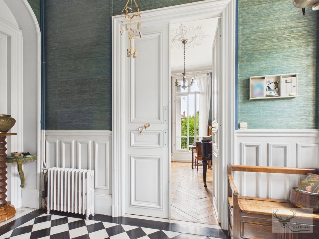 Apartment in Senlis, Hauts-de-France, France 1 - 18437257