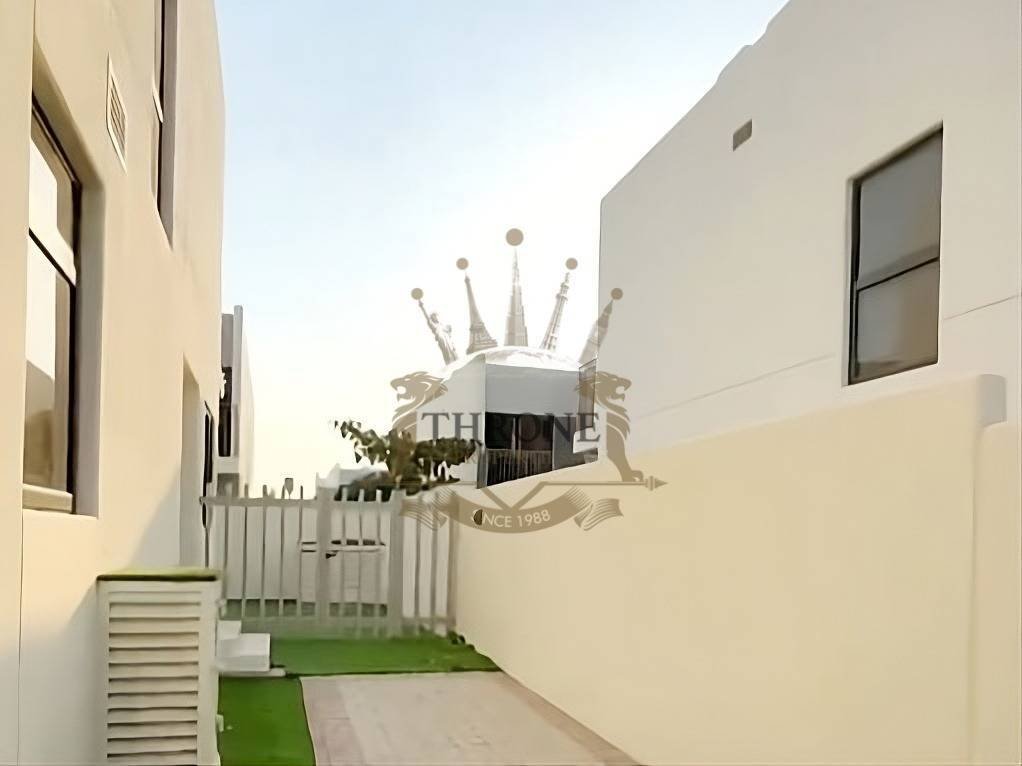 Townhouse in Damac Hills 2, Dubai, United Arab Emirates 2 - 18437208