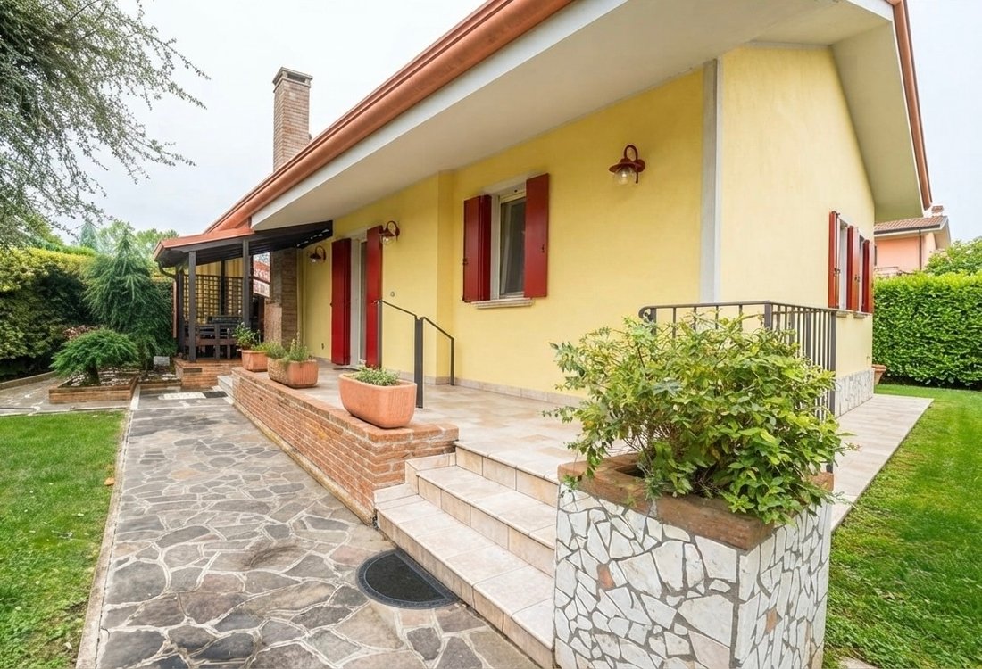 House in Eraclea Mare, Veneto, Italy 1 - 13451971