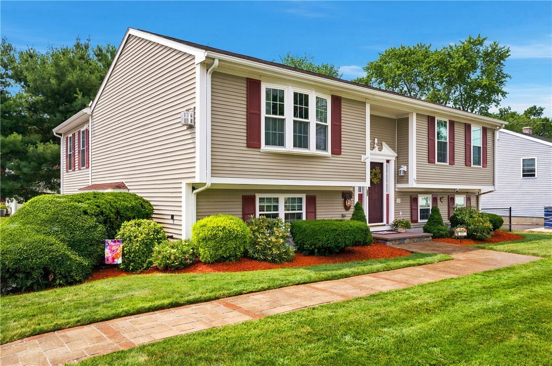 House in Woonsocket, Rhode Island, United States 1 - 18436052