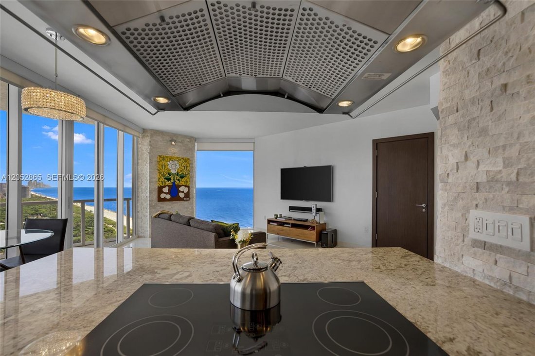Condo in Miami Beach, Florida, United States 2 - 18440510