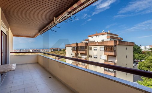 Apartment in Oeiras e Sao Juliao da Barra, Paco de Arcos e Caxias, Lisbon, Portugal 1