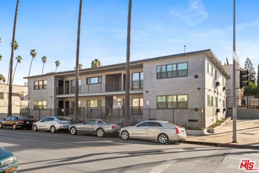 Los Angeles, California, United States 4 - 18439154