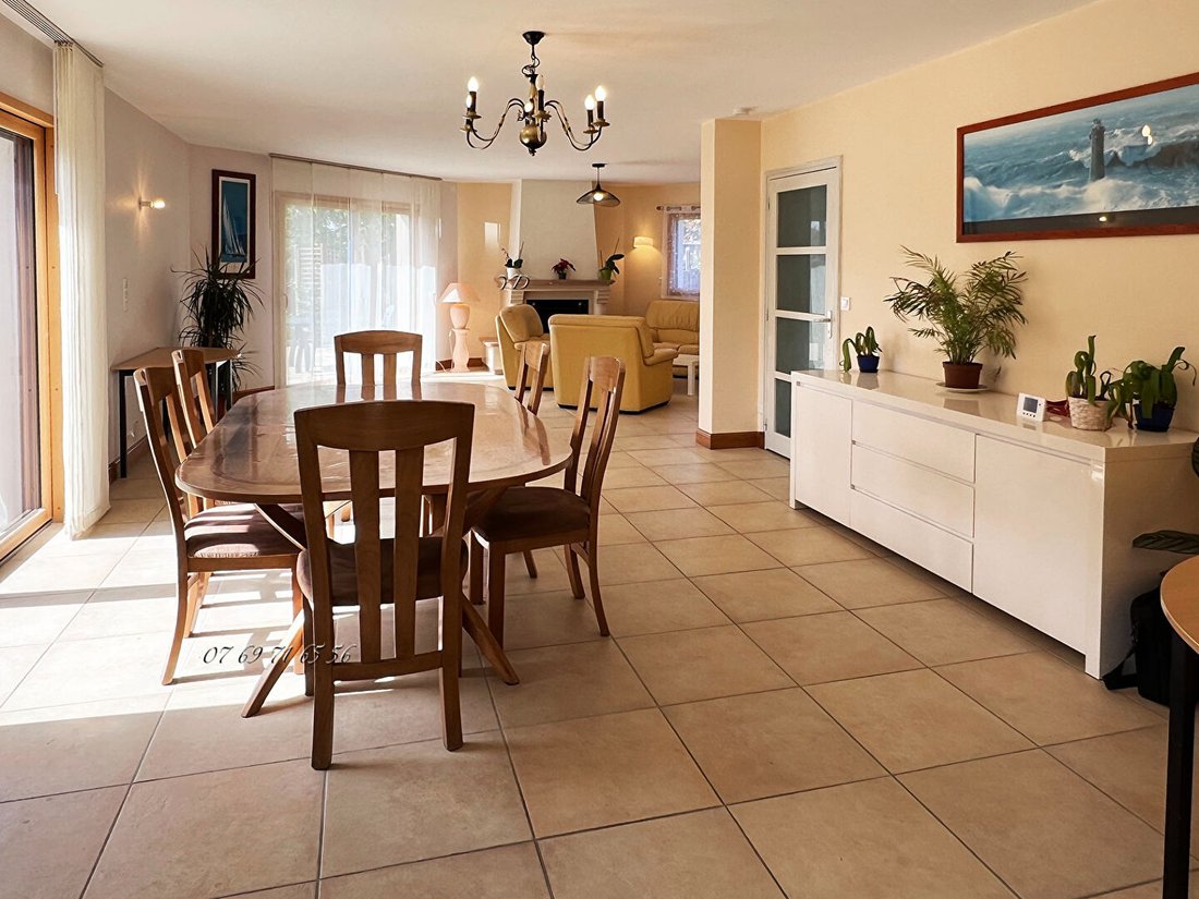 Villa in Saint-Lunaire, Brittany, France 3 - 18434839