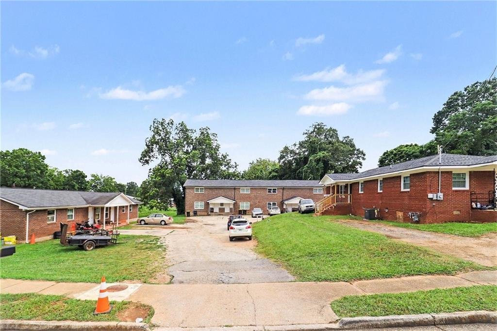 Newnan, Georgia, United States 5 - 18437161