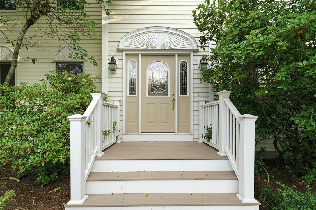 House in Cranston, Rhode Island, United States 3 - 18436033
