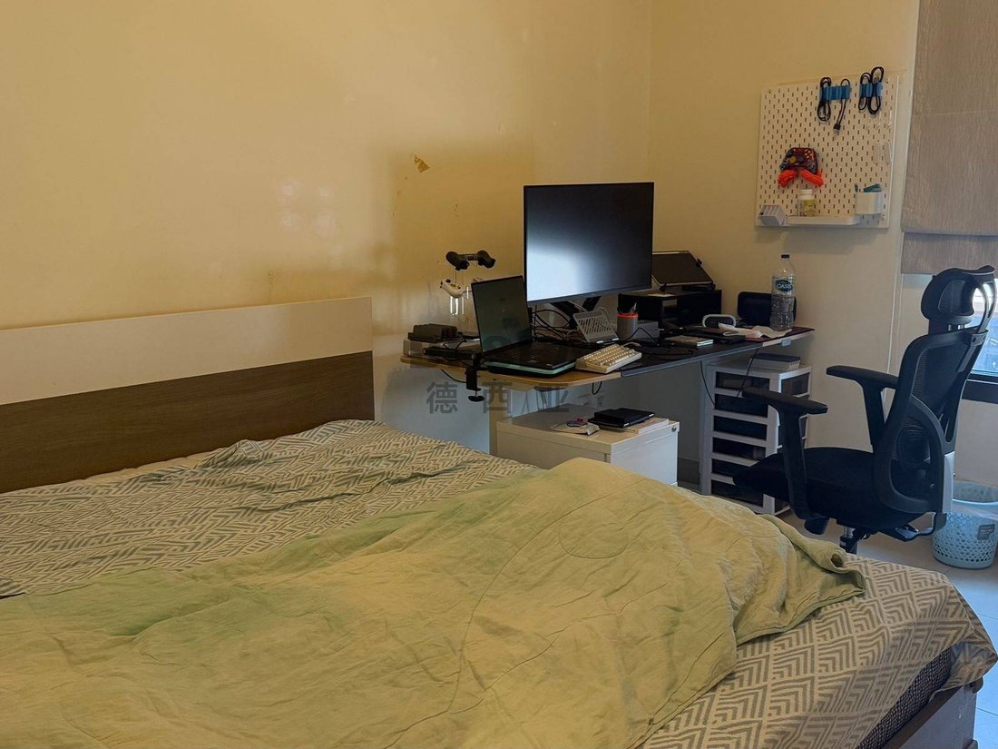 Apartment in Muhaisnah, Dubai, United Arab Emirates 5 - 18436669