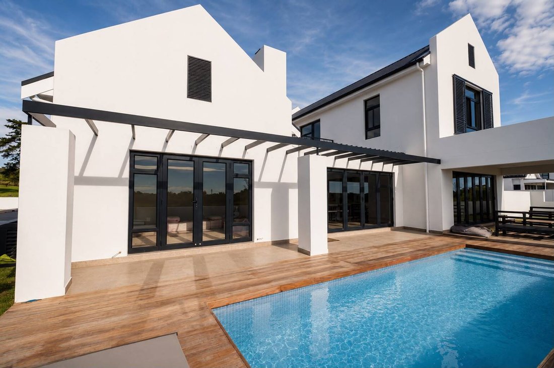 House in Stellenbosch, Western Cape, South Africa 2 - 18438377