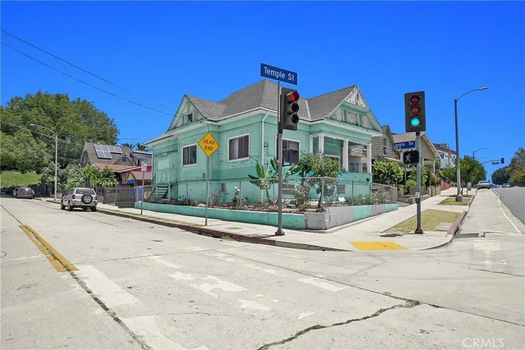 Townhouse in Los Angeles, California, United States 3 - 18439954