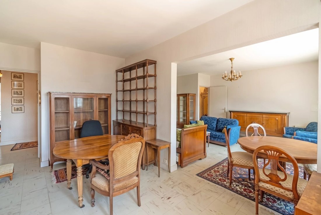 Apartment in Eiffel, Levallois-Perret, France 3 - 18437798