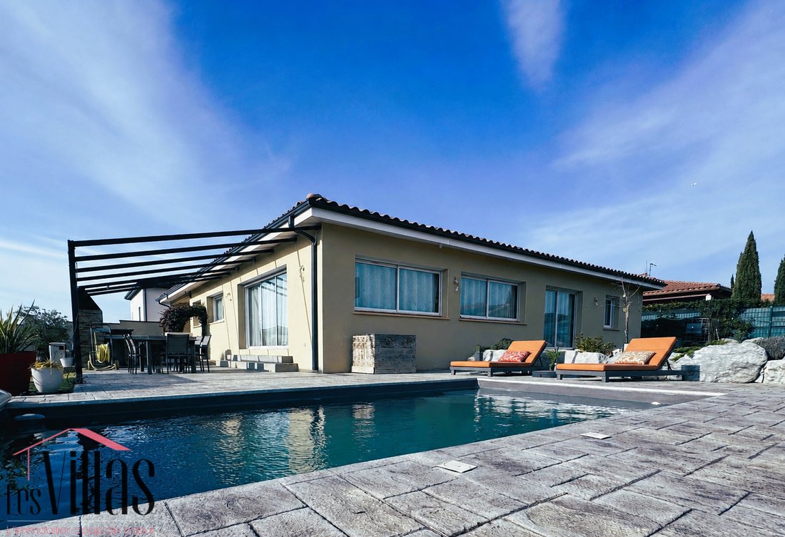 Villa in Carcassonne, Occitania, France 1 - 17408034