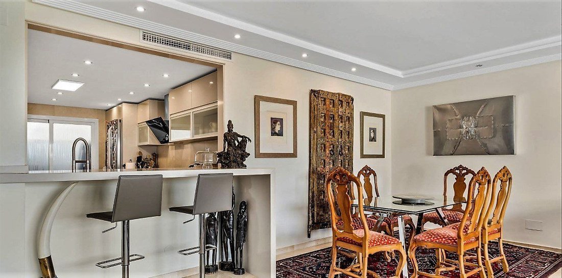 Apartment in Marbella, Andalusia, Spain 2 - 17399170