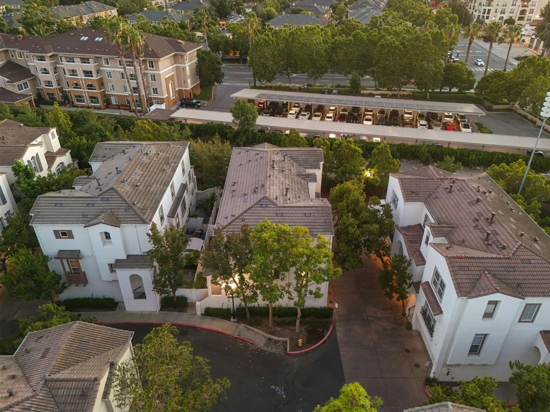 Townhouse in Milpitas, California, United States 5 - 18442359