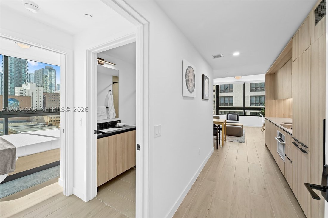 Condo in Miami, Florida, United States 3 - 18436522