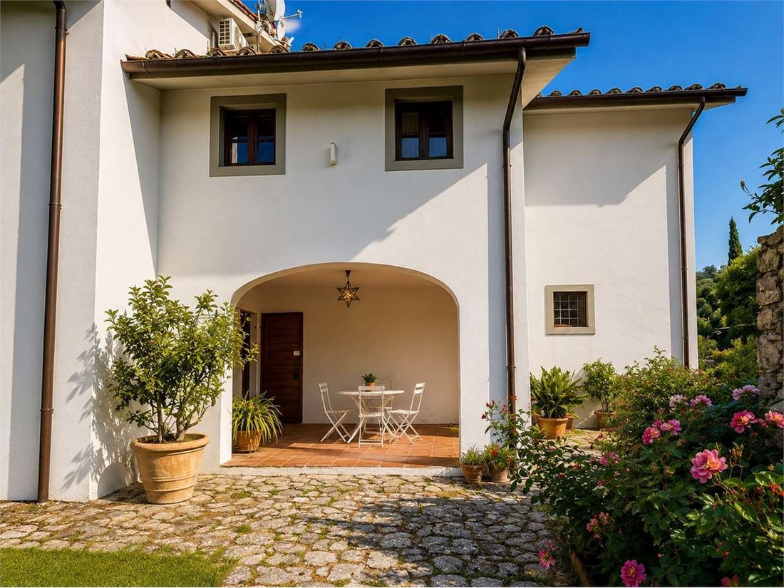 Villa in Serravalle Pistoiese, Tuscany, Italy 4 - 18439933