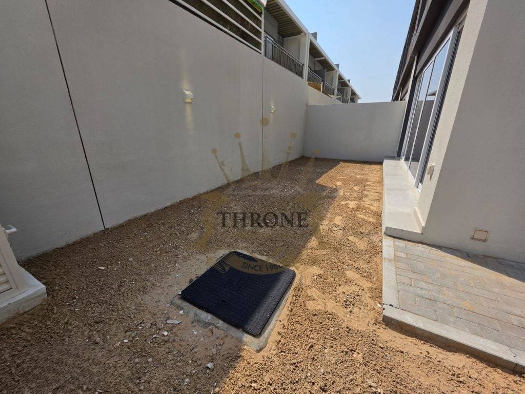 Townhouse in Damac Hills 2, Dubai, United Arab Emirates 5 - 18436859