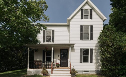 House in Richelieu, Quebec, Canada 1