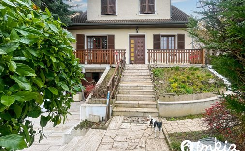 House in Jonchere-Malmaison-Saint Cucufa, Rueil-Malmaison, France 1