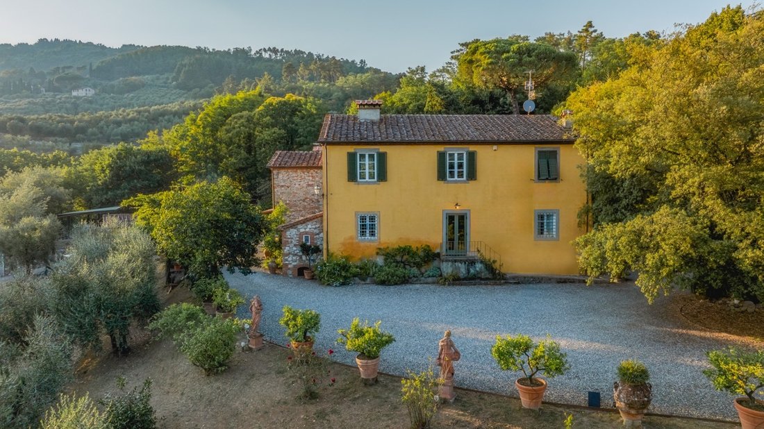 Country House in Historic Center, Lucca, Tuscany 2 - 18439112