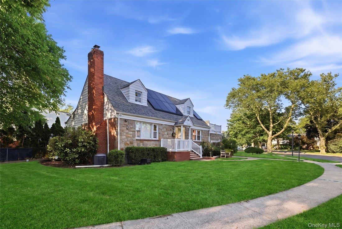 House in New Hyde Park, New York, United States 2 - 18439304