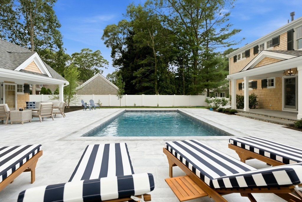 House in Barnstable, Massachusetts, United States 2 - 18435364