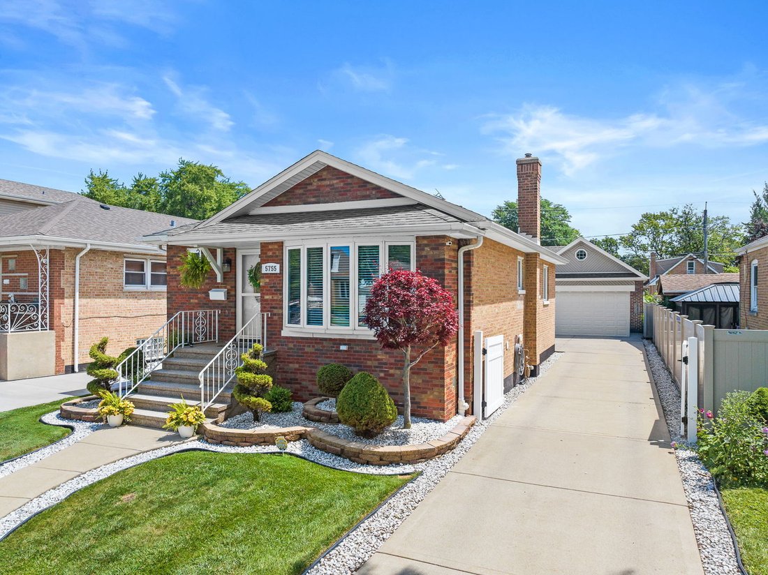 House in Chicago, Illinois, United States 2 - 18440313